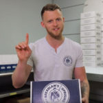 Uprising Food showcases Packlane's custom mailer boxes