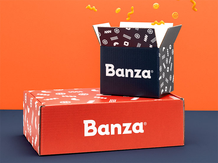 Banza's custom mailer box by Packlane